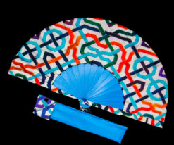 Abanico de seda de color azul con motivos árabes